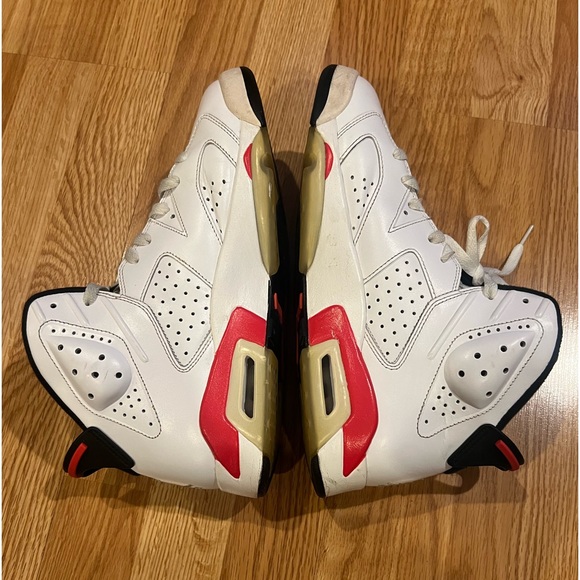 Air Jordan 6 Infrared Pack 2010 - Picture 3 of 16